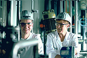 Occupational health and safety| We sensitize our employees worldwide to potential dangers at the workplace. (Picture)